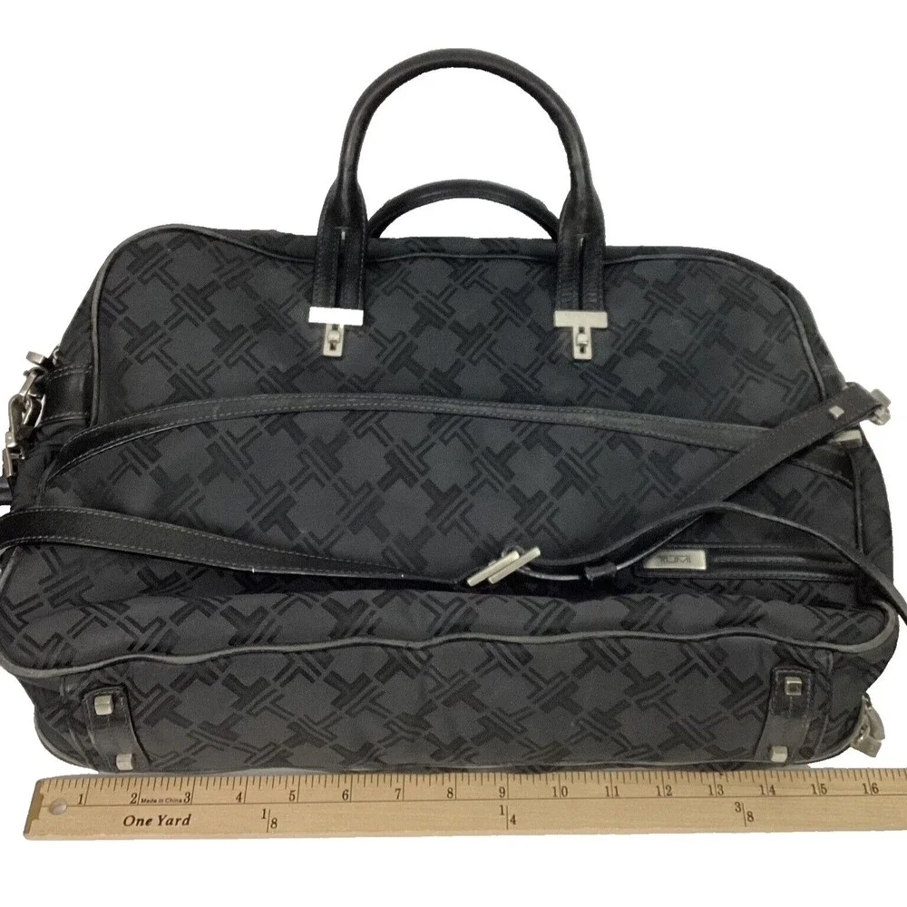 Tumi Signature -Black Exterior/Blue Interior -Padded Laptop Bag -Shoulder Strap